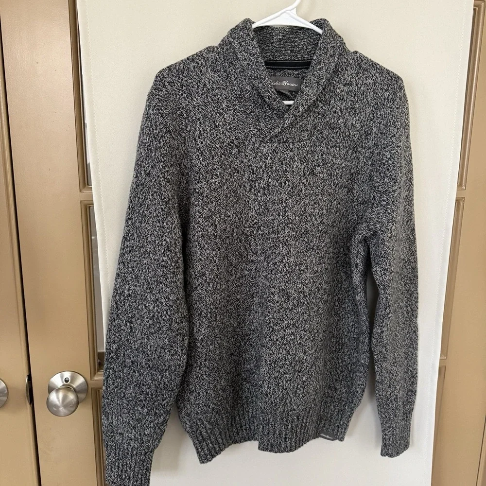 Eddie Bauer Men's Medium Gray Wool Blend Long Sleeve Sweater - Picture 2 of 7